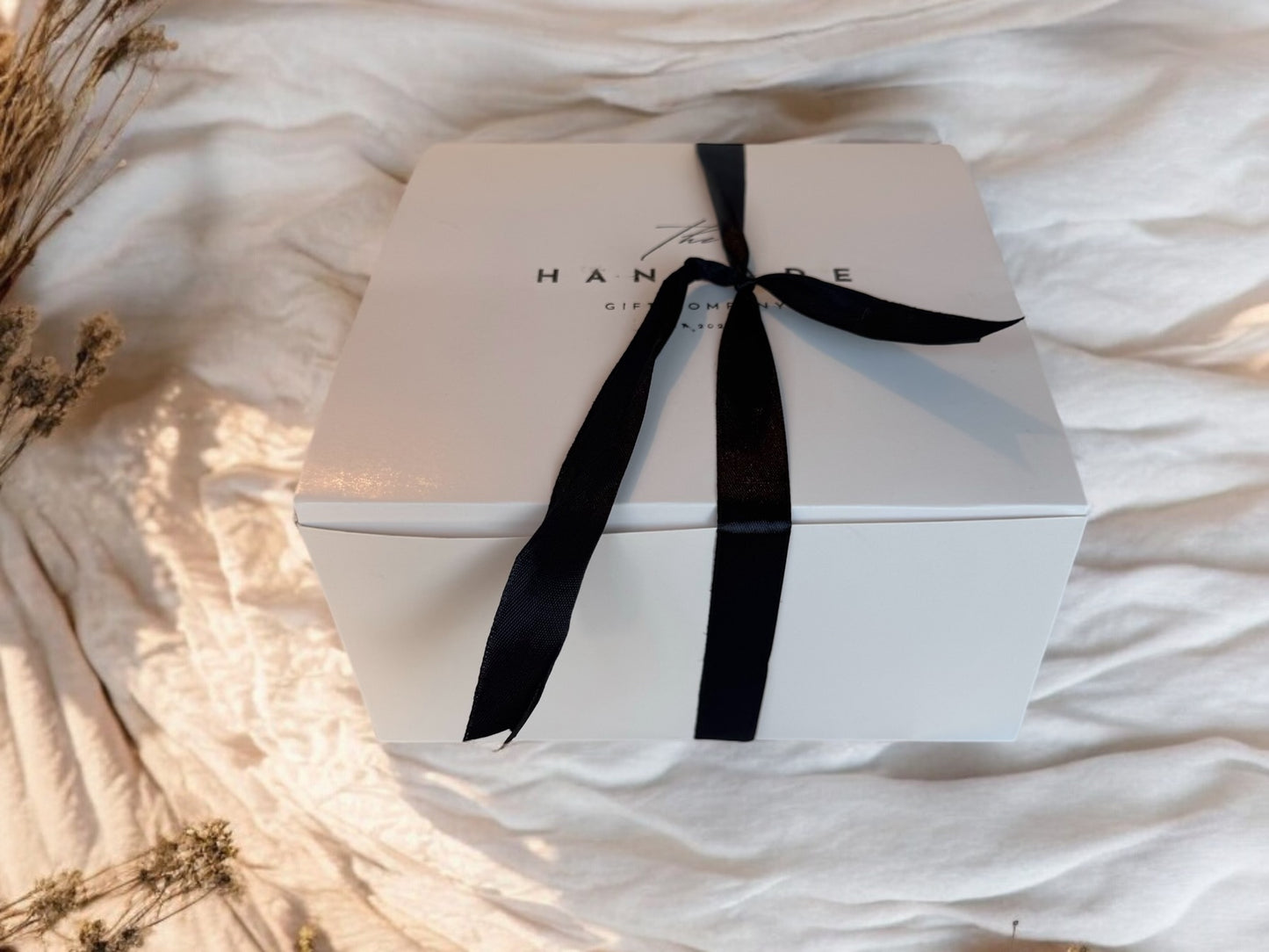 The Glow & Gratitude Box – A Self-Love Gift with Candle & Affirmation